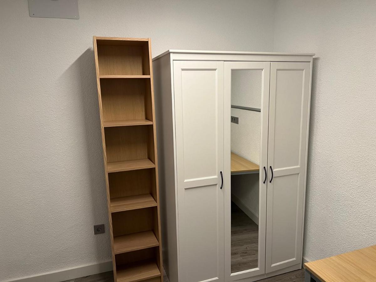 Casa Boutique En Pozuelo Con 7 Y 4 Banos Compartidos * Pozuelo de Alarcon